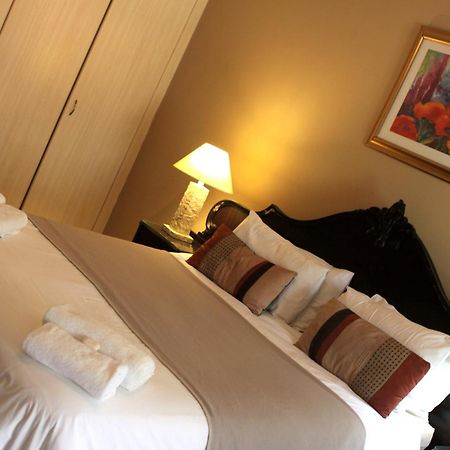 Airport Lodge Guest House Kempton Park Oda fotoğraf