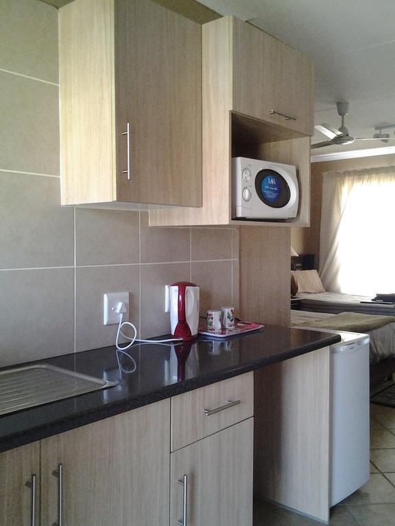 Airport Lodge Guest House Kempton Park Oda fotoğraf