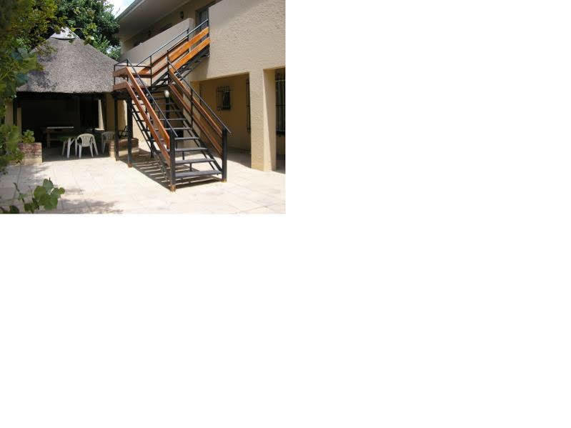 Airport Lodge Guest House Kempton Park Dış mekan fotoğraf